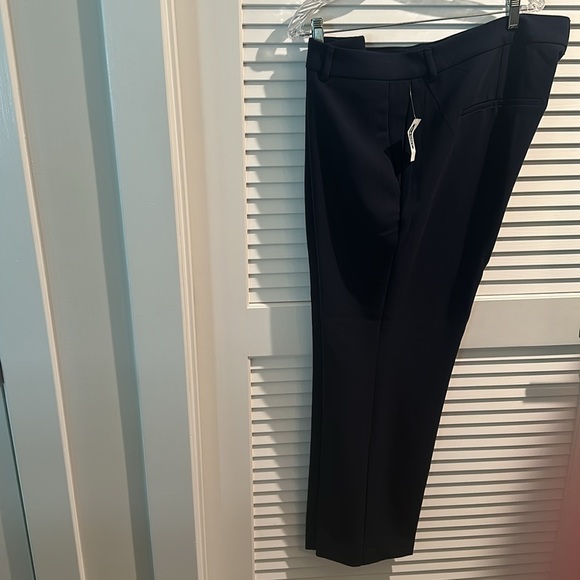 NWT Old Navy Navy Blue Harper Trousers with Four pockets and belt loops. Size 20 - Picture 3 of 8